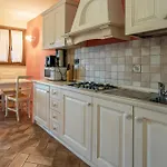 In San Giovanni With Kitchen * Montefiore dellʼAso