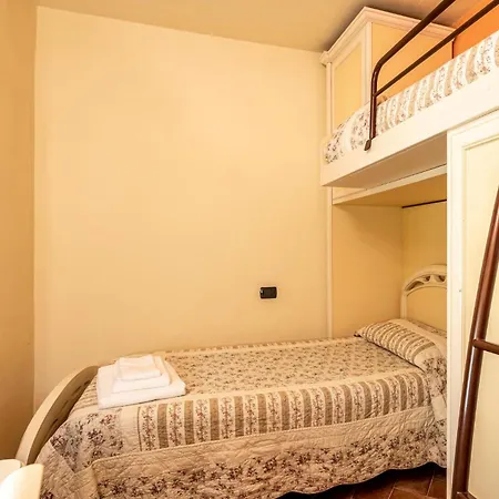 Awesome In San Giovanni With Outdoor Swimming Pool *
